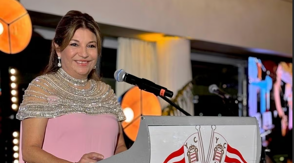 La primera dama Maricel de Mulino y su vestido de Murad Harari en Mónaco